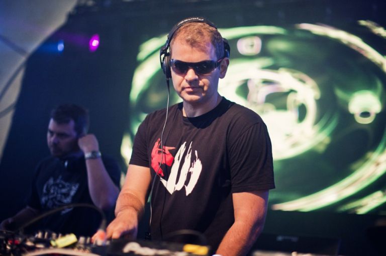 glastonbury-festival-photography-stanton-warriors