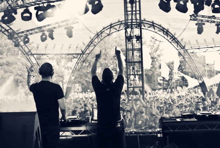 glastonbury-festival-photography-stanton-warriors