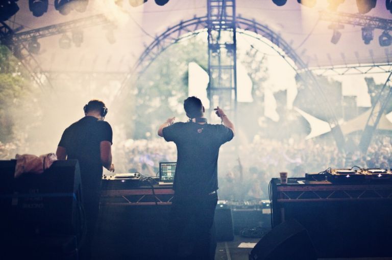 glastonbury-festival-photography-stanton-warriors