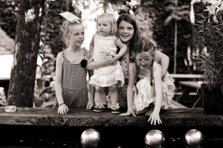 abbey-gardens-wiltshire-bath-wedding-photography-lee-niel-bath-wedding-photographer-bath-wedding-photography