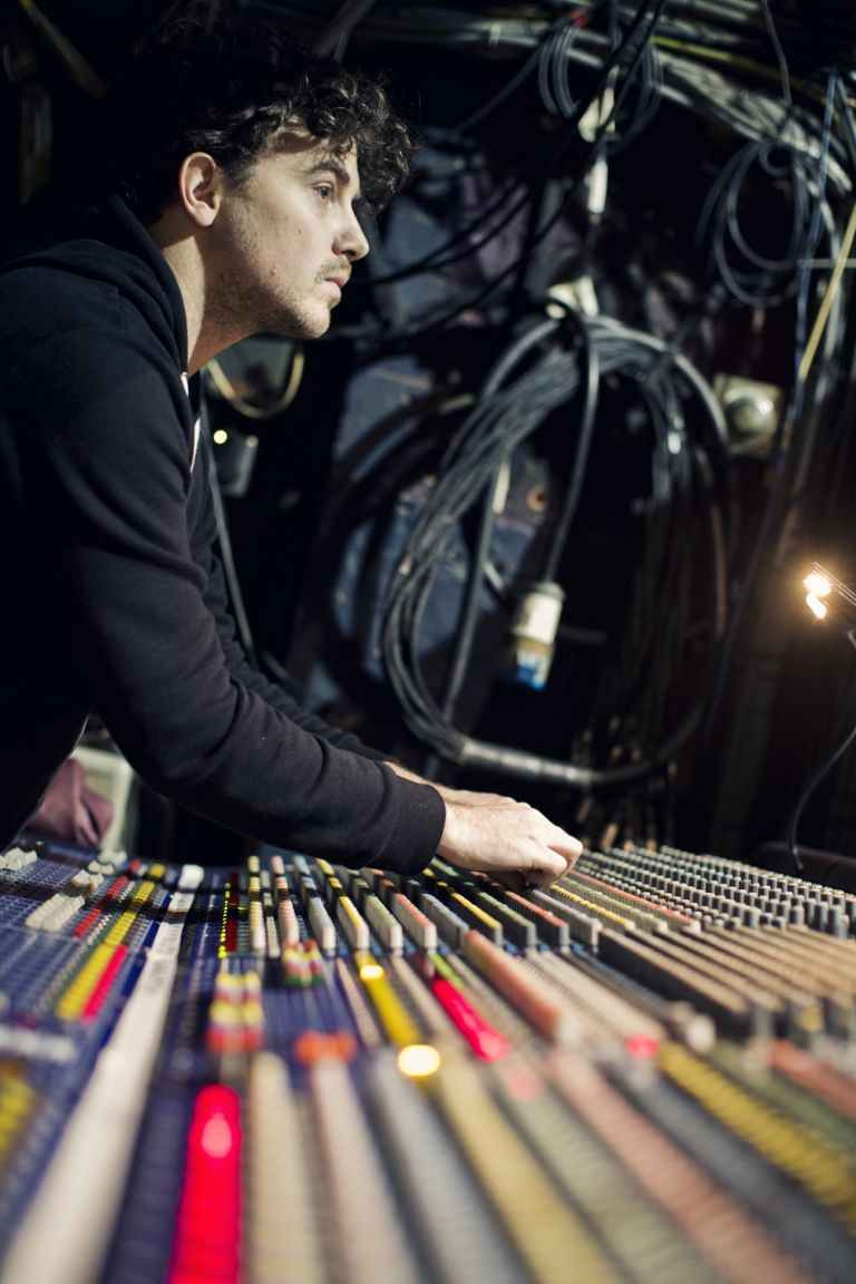 photography-lee-niel-the-heavy-shepherds-bush-empire